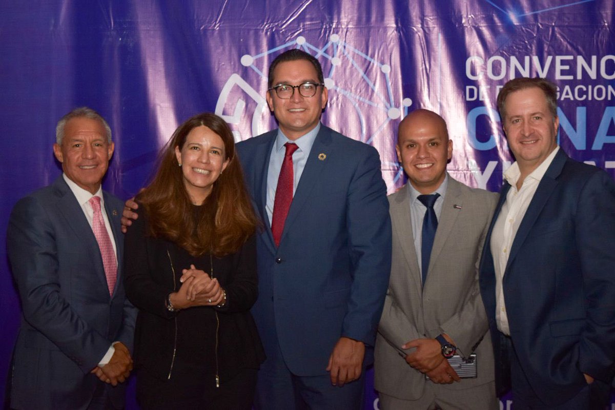 Muchas gracias Gobernador <a href="/MauVila/">Mauricio Vila</a> por acompañarnos en nuestro Consejo Directivo Nacional y platicarnos de las ventajas de invertir en #Yucatán. 

¡Nos vemos pronto en #Mérida para celebrar nuestra #CNDSyR2022 con toda la #FamiliaCANACINTRA! 

#VisiónDeFuturo