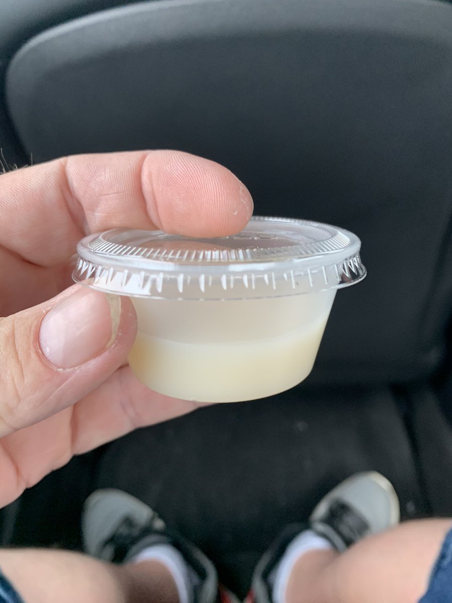 DogtheNewf's tweet photo. @DominosCanada pretty sad $ 1.50 plus tax for a table spoon of doniar sauce! Paradise no, location! https://t.co/rKqF58pJ5d
