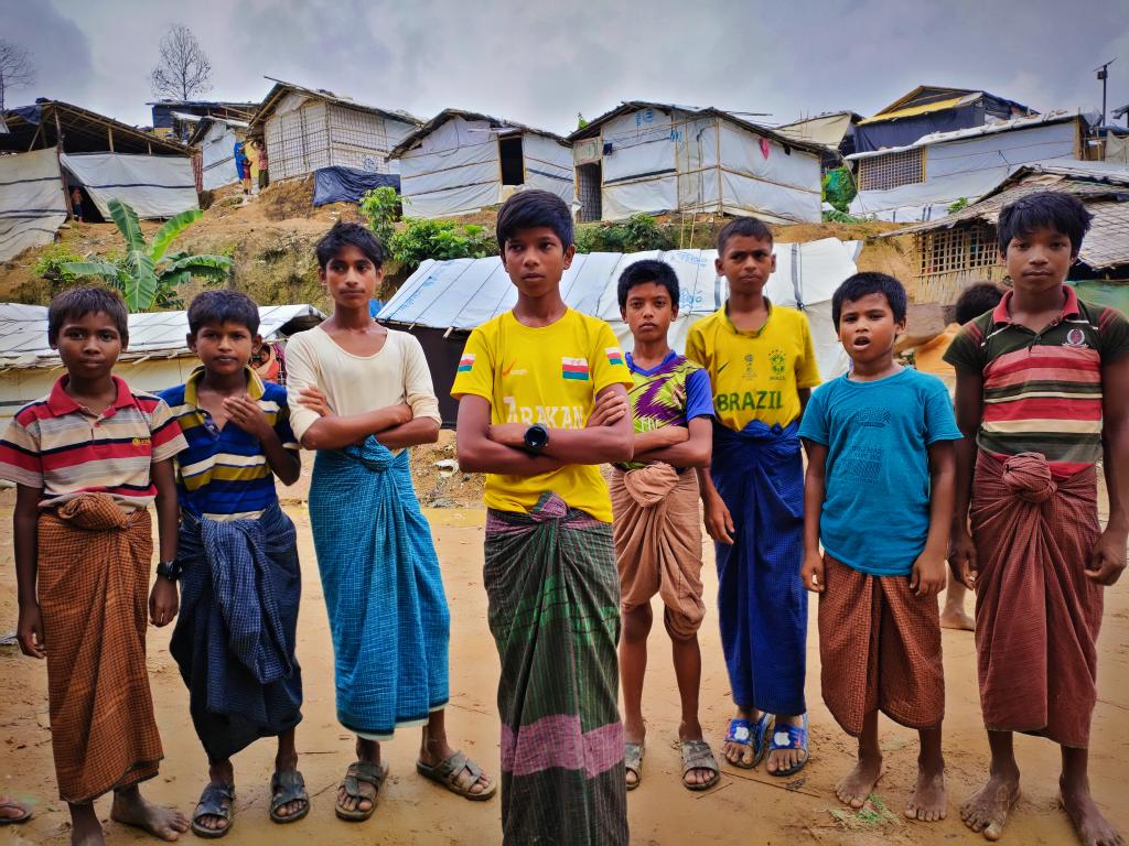 AlomShaker's tweet photo. Today,#25August, #RohingyaGenocideRemembranceDay.We mark this day so that all our future #generations will know what happened to our people in Myanmar on that day 25 august 2017.We can never ever forget the day 25august. 
#NeverAgain
#WeNeedJustic
#WeNeedHumanRight 
  📸_Shaker https://t.co/LMYdqQZ3Hd