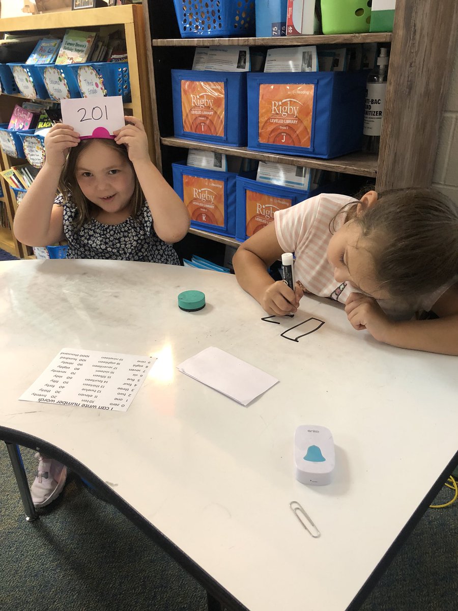 epple_d's tweet photo. Place value Hedbanz was SO much fun! https://t.co/qoi9izqrz1