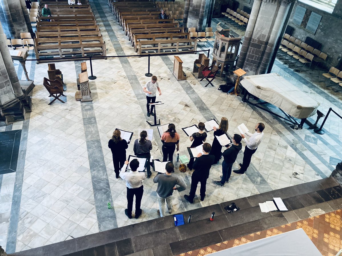 VoxCantab's tweet photo. Day Two of our trip to @VisitPembs; lovely to be back singing in @StDavidsCath for our #concert ❤️🎶 https://t.co/CdTCECIAV5