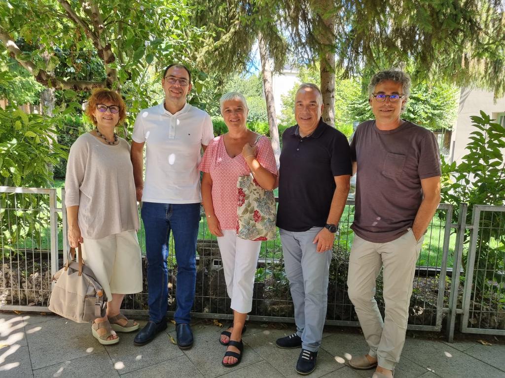 VedrunaCat's tweet photo. Avui l'equip de gestió hem tornat a la feina! Amb les piles carregades, al servei de les escoles Vedruna de Catalunya i amb ganes de retrobar-nos amb tota la comunitat educativa 😃 #intensament #noucurs #escolaambvalors https://t.co/CI4gi4XIuN