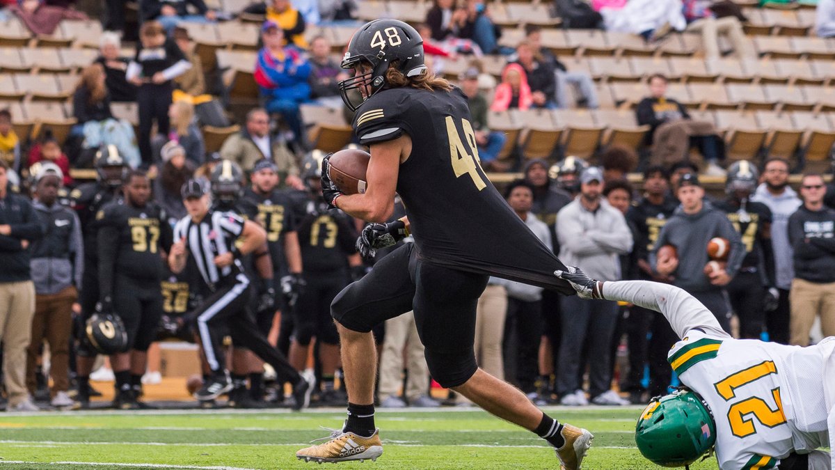 Former <a href="/RHS_DAWG_FB/">Rossville HS FB</a> standout Cole Schumacher goes from walk-on to weapon for <a href="/esuhornetsfb/">ESU Hornet Football</a>. <a href="/ESUSports/">ESU Athletics</a> ...
topsports.news/2279-former-da…