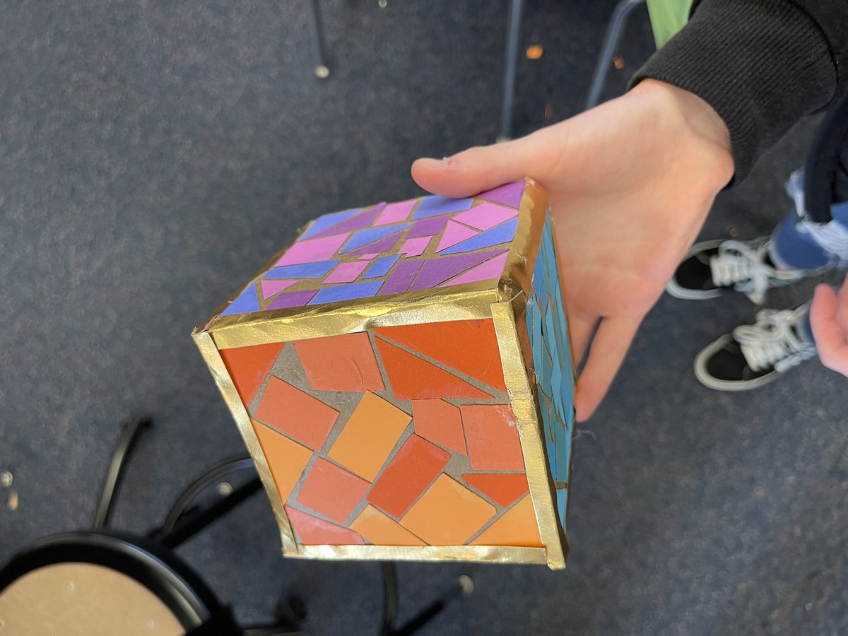 VIDA (6-8 Magnet) tweet media