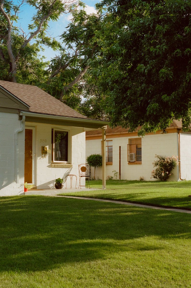 AlexKittoe's tweet photo. Photos I took in the suburbs 🎞 https://t.co/FYd4jndAWM