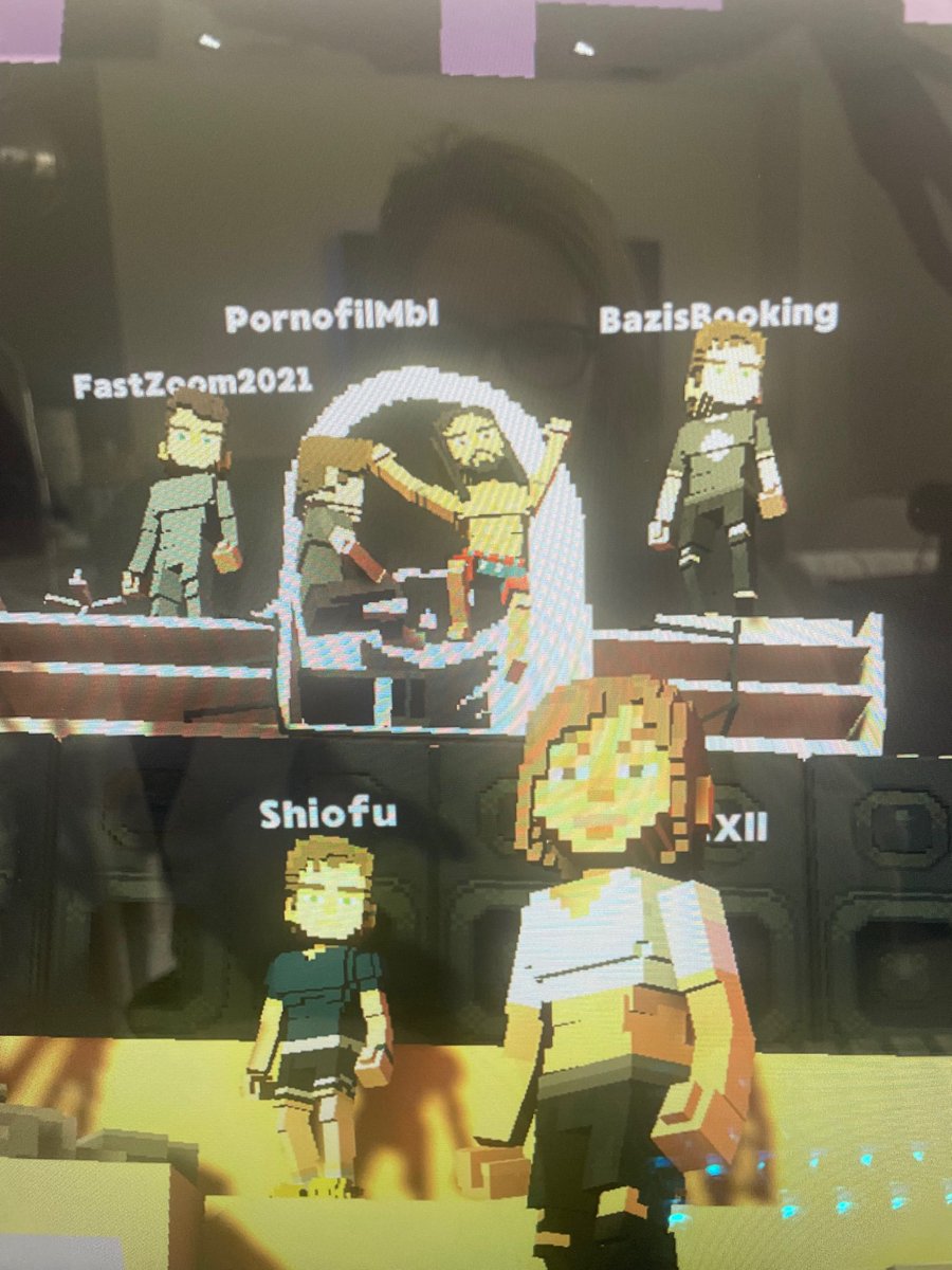 rileyree01's tweet photo. @TheSandboxGame @steveaoki I just participated in the #SandboxAlphaS3Giveaway for a chance to win 500 SAND! On stage with Steve Aoki, check out my screenshot below!
👇 https://t.co/EBWBucwFMm