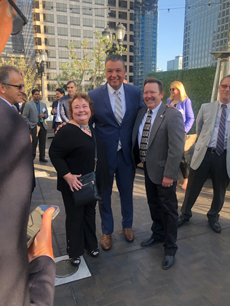 ACECLosAngeles's tweet photo. Great evening supporting @SenAlexPadilla and the ACEC PAC. #acecla #padilla #ACECPAC https://t.co/QNJyWv6u2e