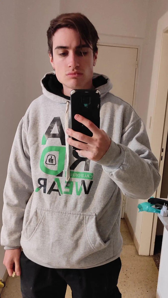 CrisGreen95's tweet photo. https://t.co/O1s5HiHuw1