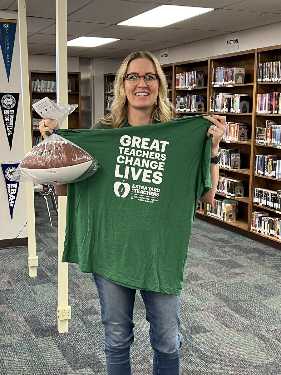 Mesa AVID (@mesaavid) on Twitter photo Shout out to the amazing <a href="/KinoJHS/">Senora Kino</a> teacher Arleigh Crispin! She is a rock star AVID elective teacher! She really does go the “Extra Yard” for her students and the Kino staff! <a href="/CFPExtraYard/">College Football Playoff (CFP) Foundation</a> <a href="/mpsaz/">Mesa Public Schools</a> <a href="/AVIDSWRegion/">AVID SWARM Region</a> <a href="/AVID4College/">AVID</a> #ExtraYardGameBall #thisisAVID #MPSignite Shout out to the amazing <a href="/KinoJHS/">Senora Kino</a> teacher Arleigh Crispin! She is a rock star AVID elective teacher! She really does go the “Extra Yard” for her students and the Kino staff! <a href="/CFPExtraYard/">College Football Playoff (CFP) Foundation</a> <a href="/mpsaz/">Mesa Public Schools</a> <a href="/AVIDSWRegion/">AVID SWARM Region</a> <a href="/AVID4College/">AVID</a> #ExtraYardGameBall #thisisAVID #MPSignite