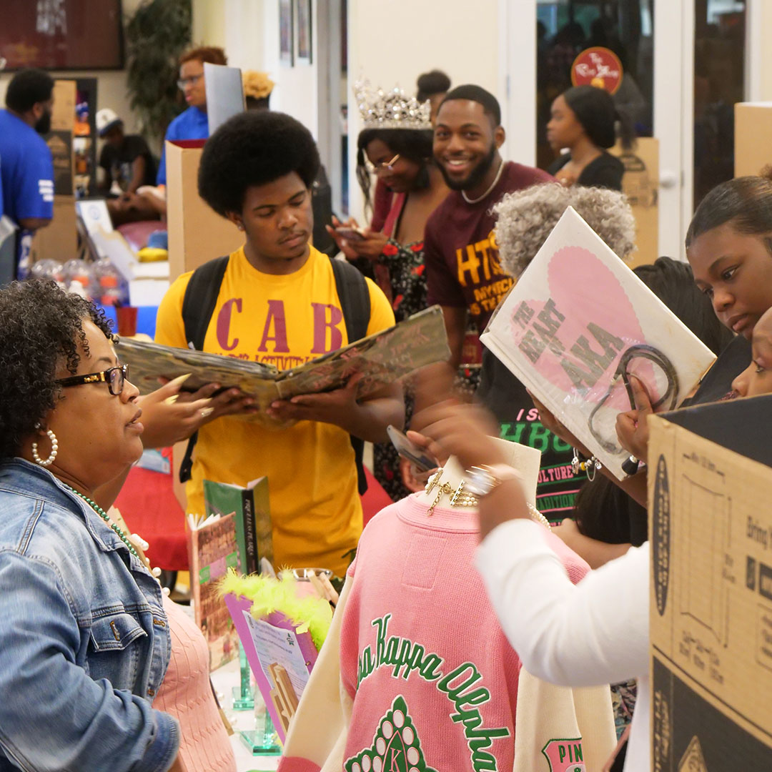 HustonTillotson's tweet photo. #fRAMily, today's RSO fair was legendary! Thank you Mighty HT RAMS for stopping by our Davage-Durden Student Union to support and promote all of our amazing student orgs on campus! #WeArefRAMily #HTWW22 #TheTimeToBeARamIsNow https://t.co/vIrJfccaFL