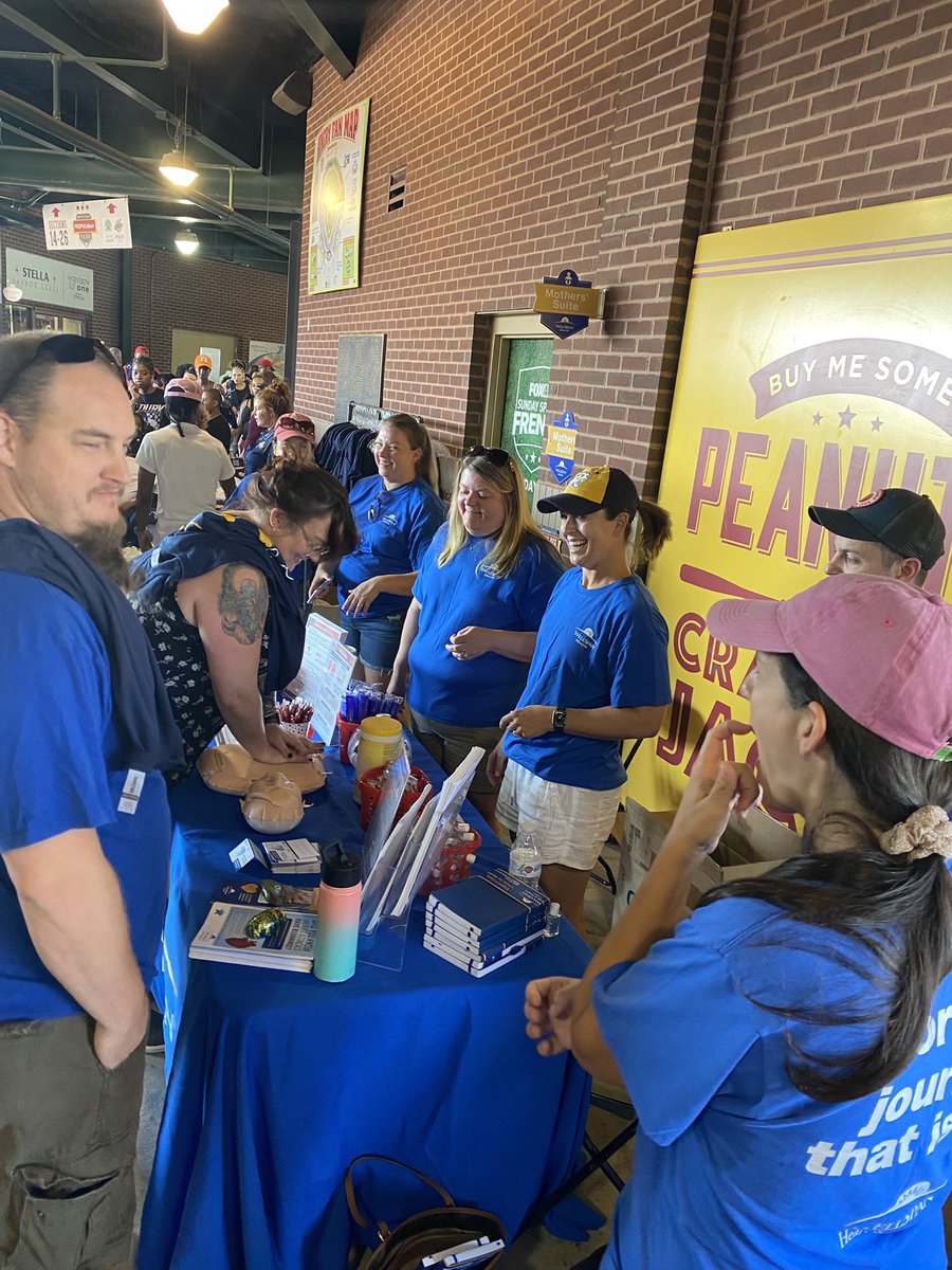 jayresBCPS's tweet photo. Community outreach with my wife @yorkrevolution educating community on hands only CPR! #wellspan https://t.co/zpgsDI6RG5