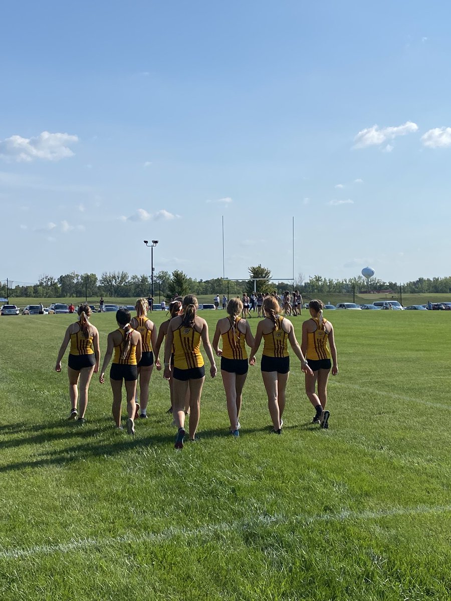 RBCHS_XC's tweet photo. Prepared and ready for their first race.  Team first!  Let’s go lady rockets! https://t.co/hnVCNRsmyP