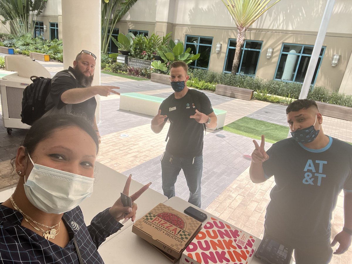 Ashantie_2's tweet photo. Great day at Nicklaus Children’s Hospital helping our FIRST RESPONDERS take advantage of all the great offers!  @AghaSMirza1 @Hdncorp @dr_mfarhan @Muhamma32149842 @One_FLA @FirstNet @R_HidalgoVargas @8obbyLight @FirstNetMattFL https://t.co/NIuFL5Iyl7