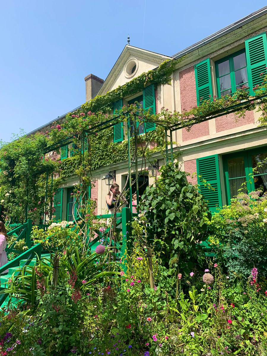 orlanemtg's tweet photo. + la maison de Monet (et moi) juste pour le kiff https://t.co/3PffFhLUkD