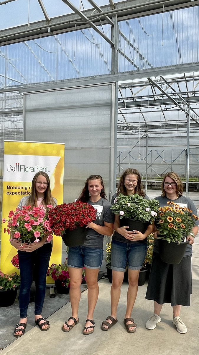 Tanya Carvalho tweet media