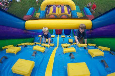 Go_Inflatables's tweet image. Say hello to our inflatable of the day! Vertical Rush. A 25 foot rock wall, two 25 foot double lane racing slides and an obstacle course all in one! If your interested and live in Florida, Inquire at goinflatables.com and use Promo Code Inflatable for 10% off your rental.