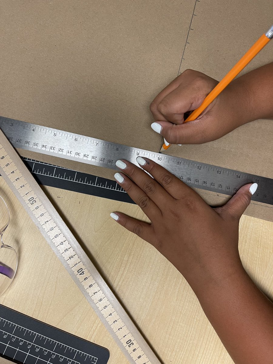 VIDA (6-8 Magnet) tweet media