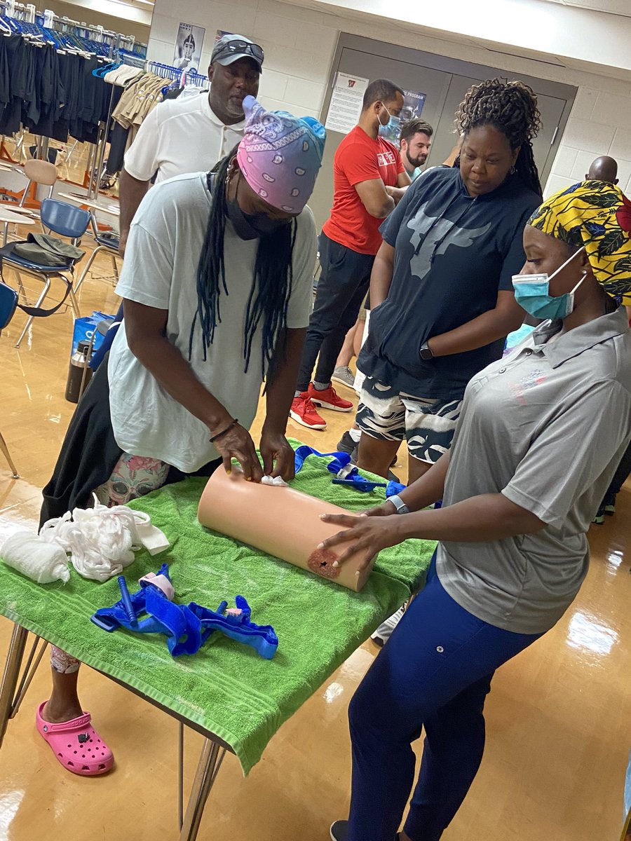 Erin Lumpkins tweet media