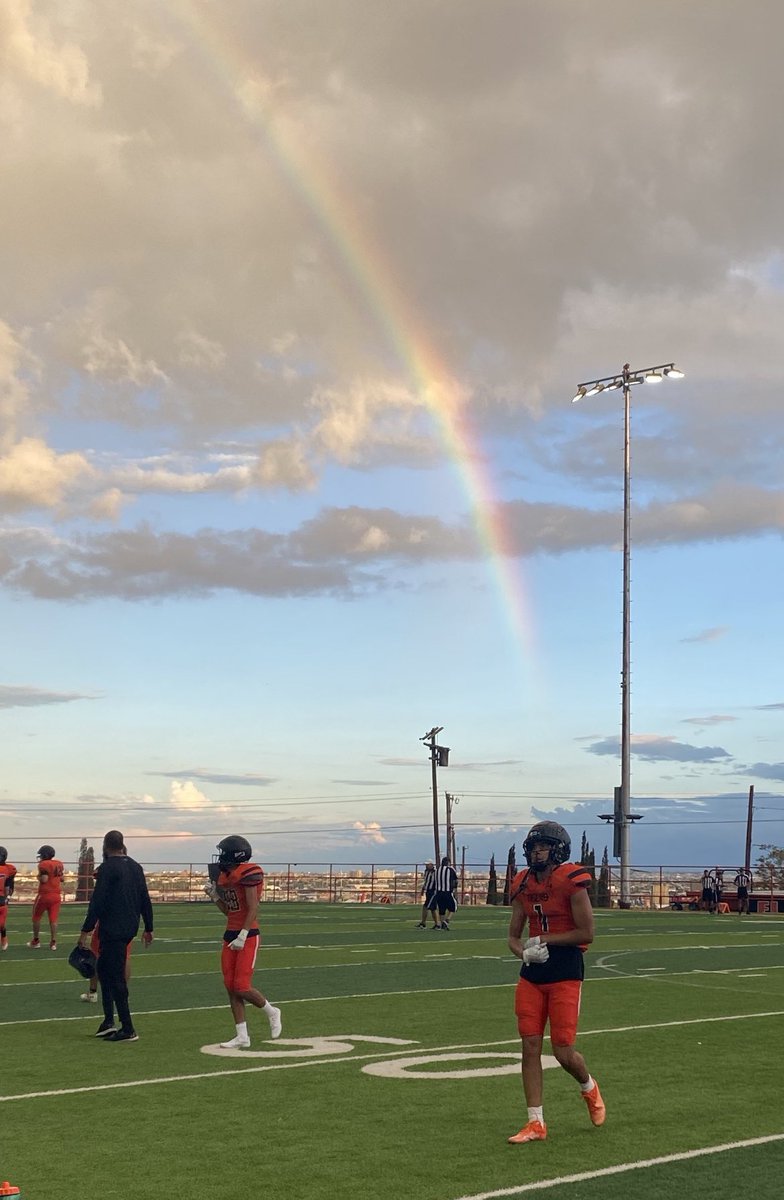 Leah Hanany tweet media