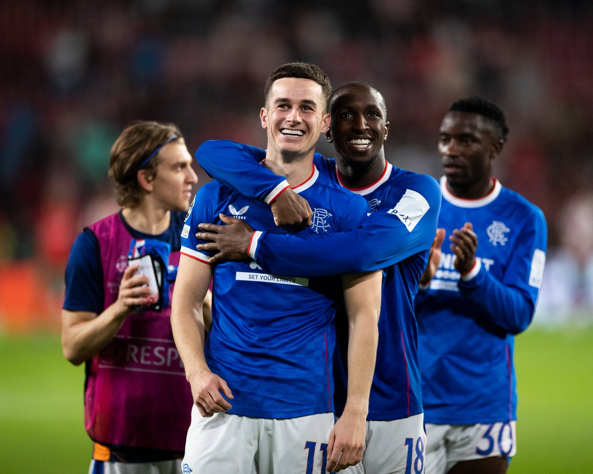 RangersFC's tweet photo. Scenes 😍 https://t.co/VVLbHICi3z