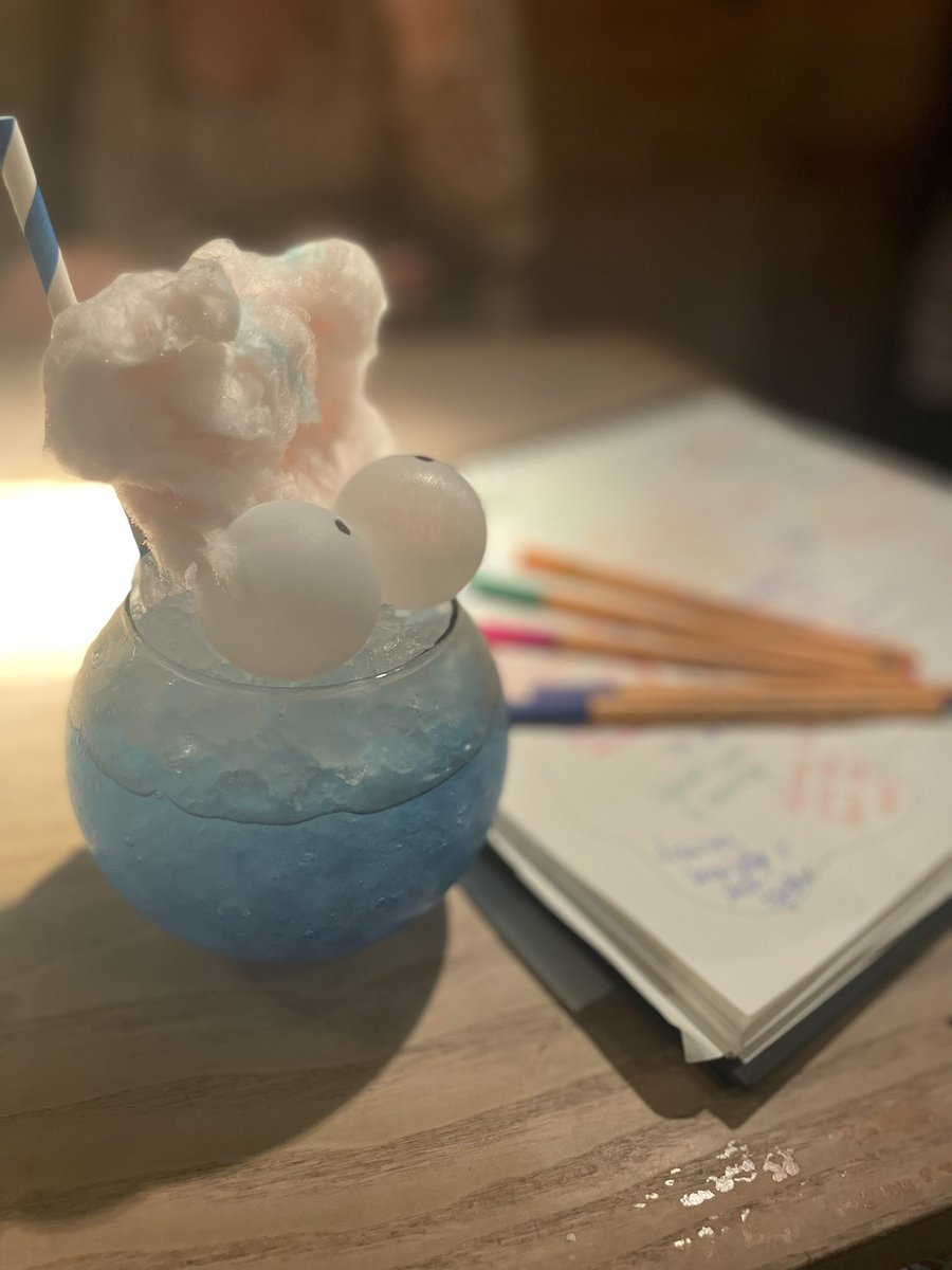 Planning an exciting future with midweek cocktails 🍹 🌈