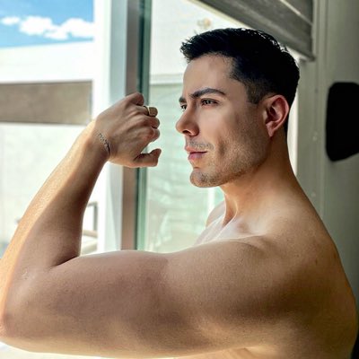 SotovaChristian's tweet photo. #NuevaFotoDePerfil https://t.co/yiMc8ciWrN