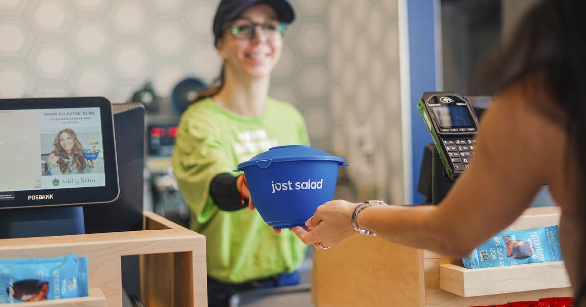Restaurant news: Just Salad adds another South Florida location, while revamped Timpano is ready to reemerge trib.al/t0YJx7j