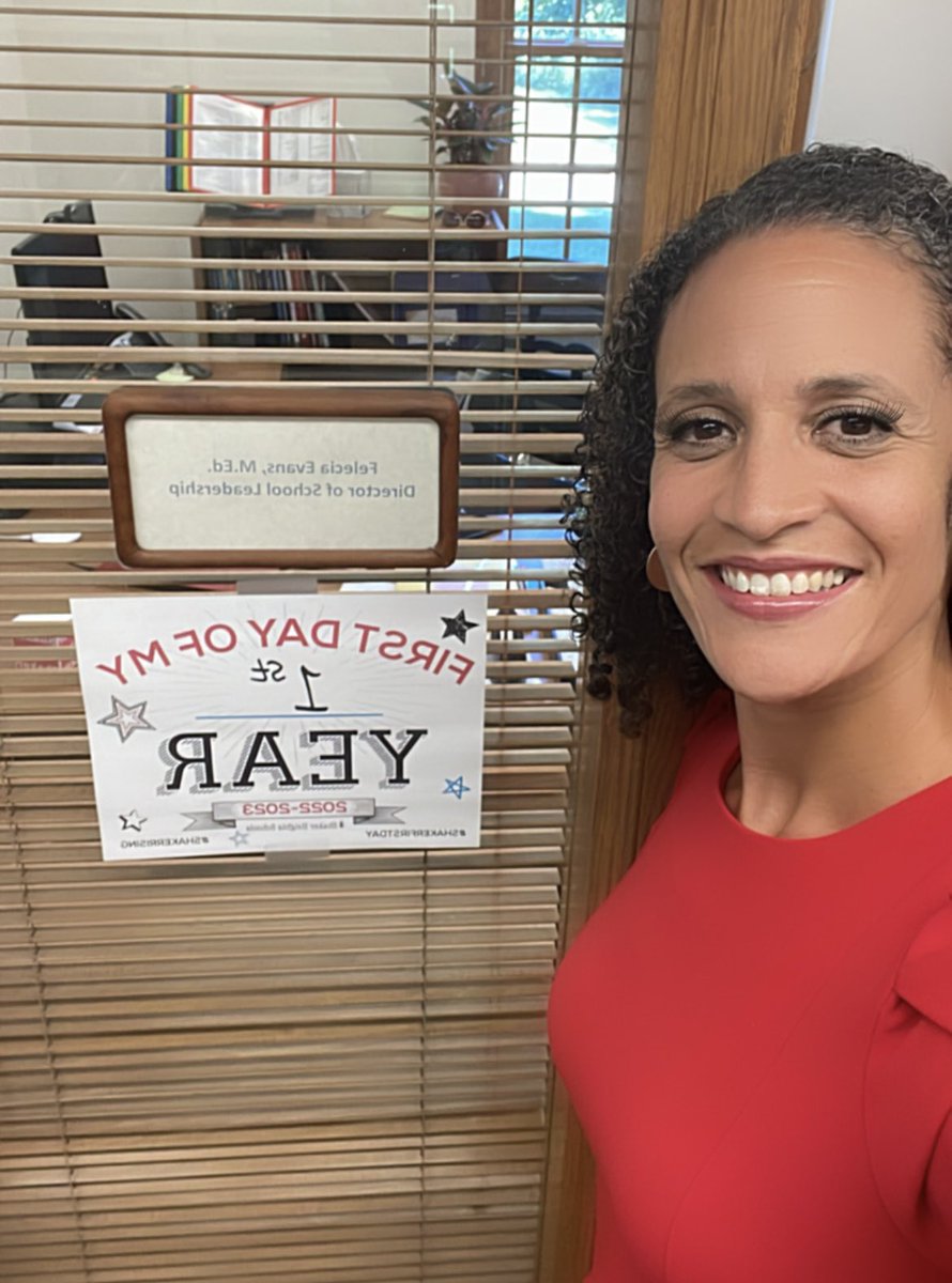 EduLeadingLady's tweet image. Happy First Day ❤️❤️❤️@shakerschools #ShakerFirstDay #ShakerRising!!