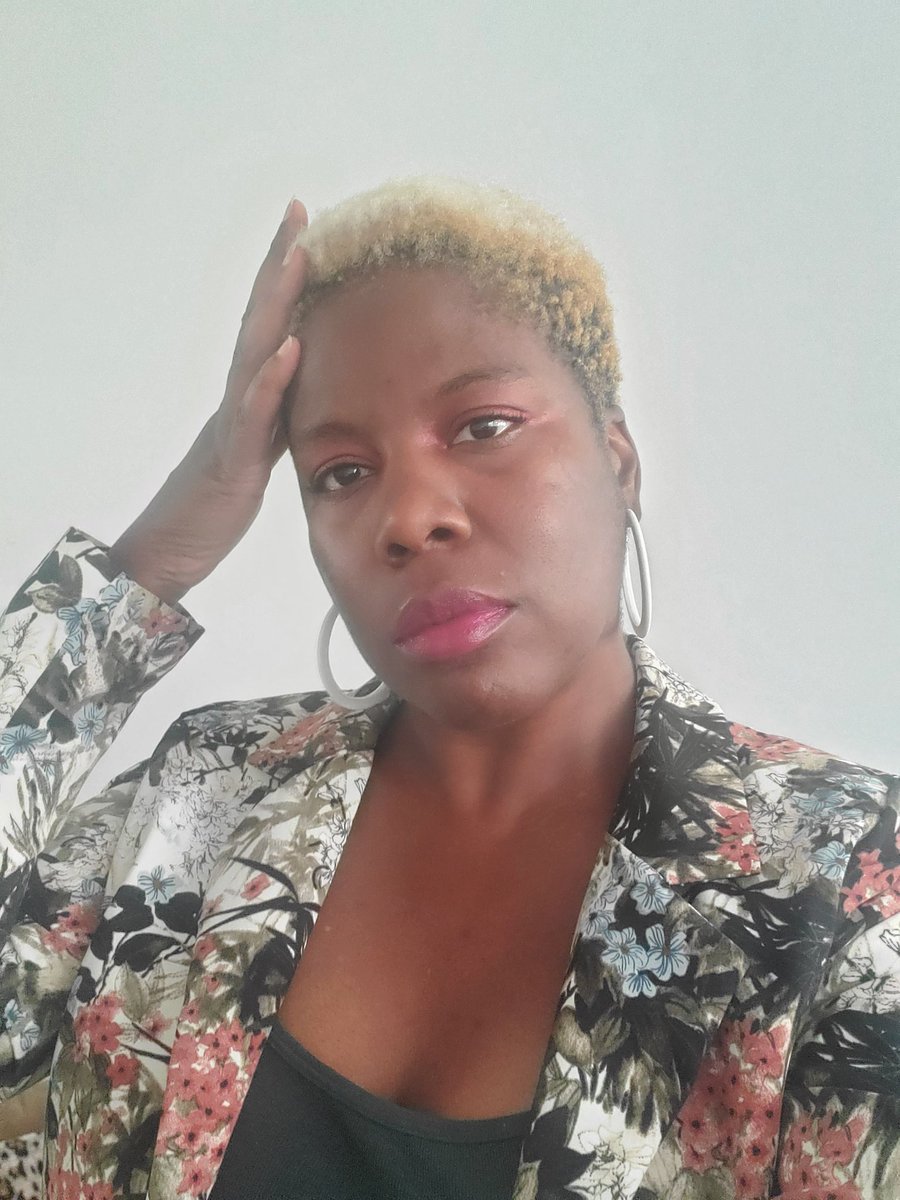 CultureFancier's tweet photo. Dress Up Wednesday and a reminder that it's still summer. Keep that negative "summer is over" talk away from me. 🙅🏿‍♀️

#DressUpWednesday 
#JustForFun
#FeelingMyself https://t.co/8UJMNxRurJ