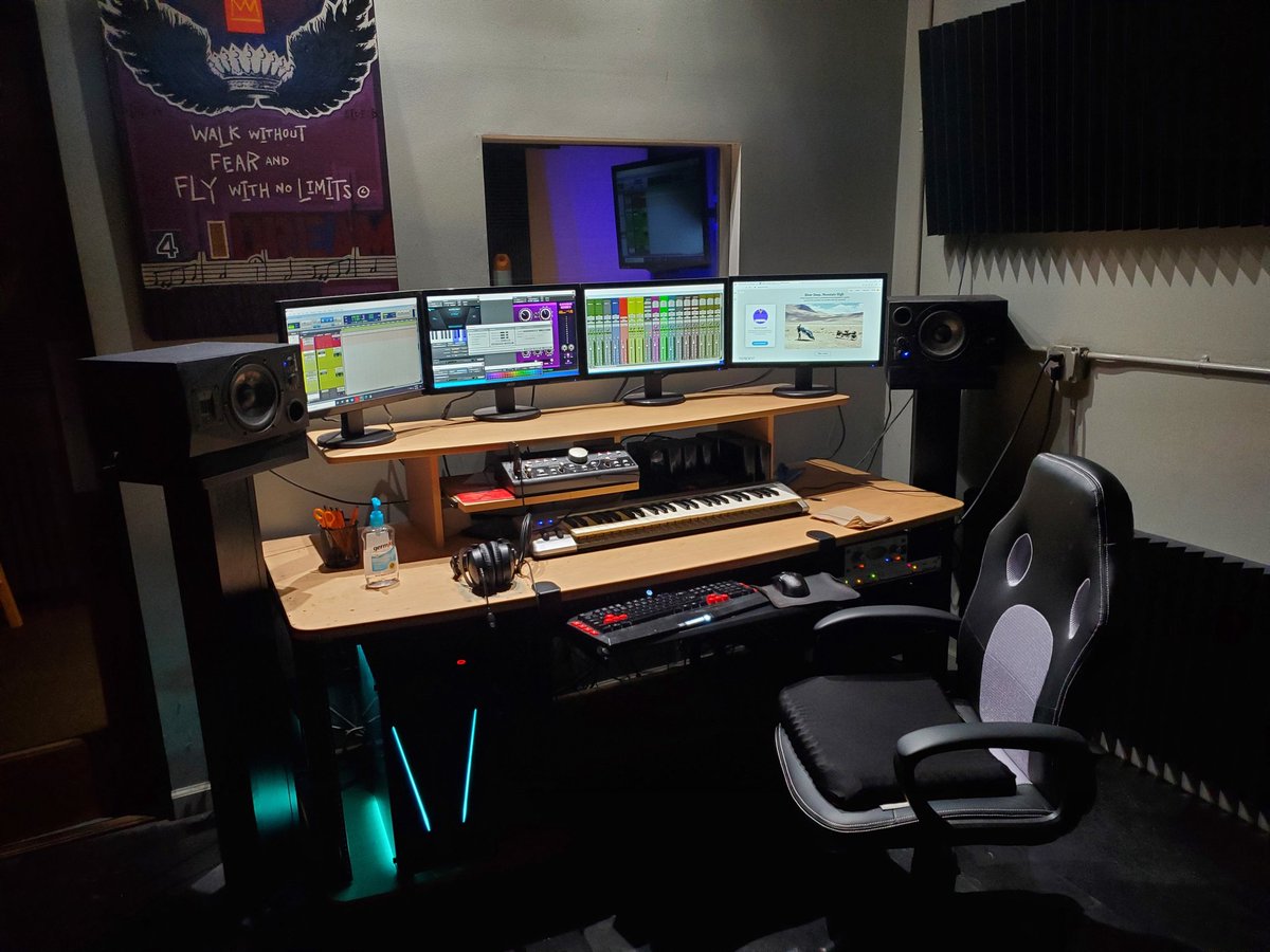 JDreamKings's tweet photo. #recordingstudio #dreamkingsstudios https://t.co/x47ojVfmAP https://t.co/amHn63A9pl