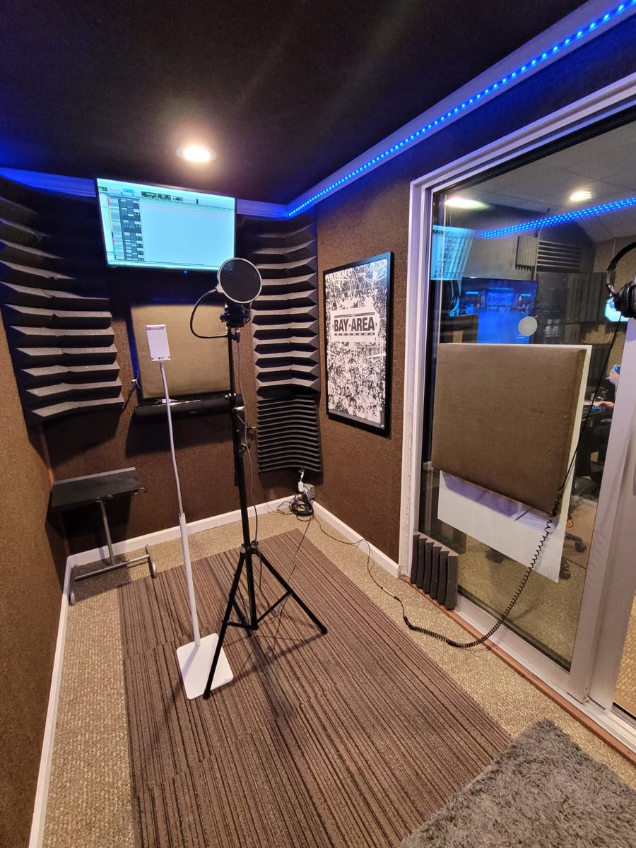 JDreamKings's tweet photo. #recordingstudio #dreamkingsstudios https://t.co/x47ojVfmAP https://t.co/amHn63A9pl