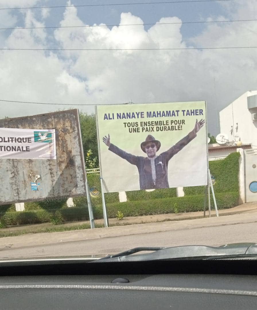 TchadUrgence's tweet photo. Soyons fière , soyons humble , nous allons réussir ensemble et contre tous ! #ndjamena #tchad https://t.co/ZCGInWMKb6