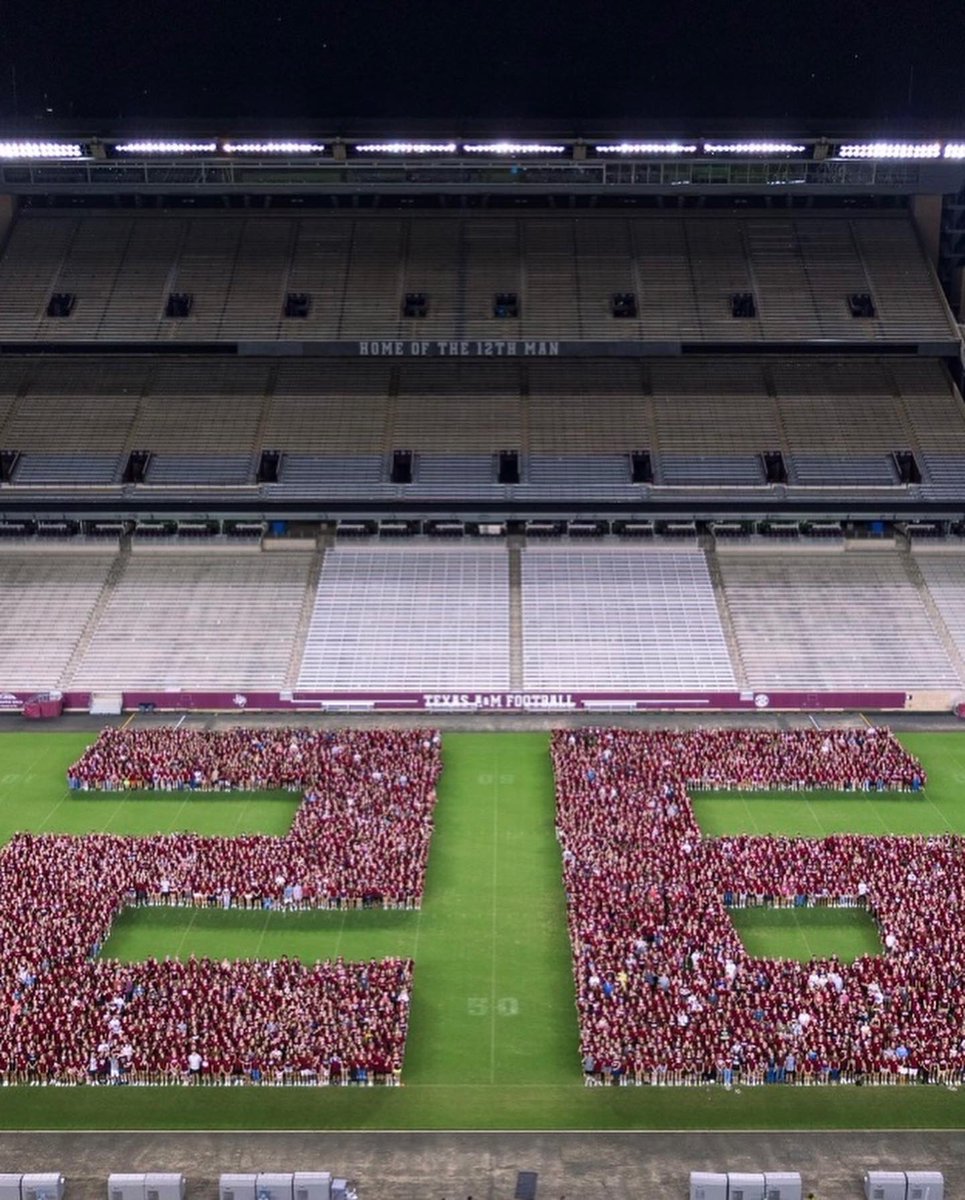 CanDav4's tweet photo. Day 1 of Year 1 at TAMU! https://t.co/6o78X7iCMX
