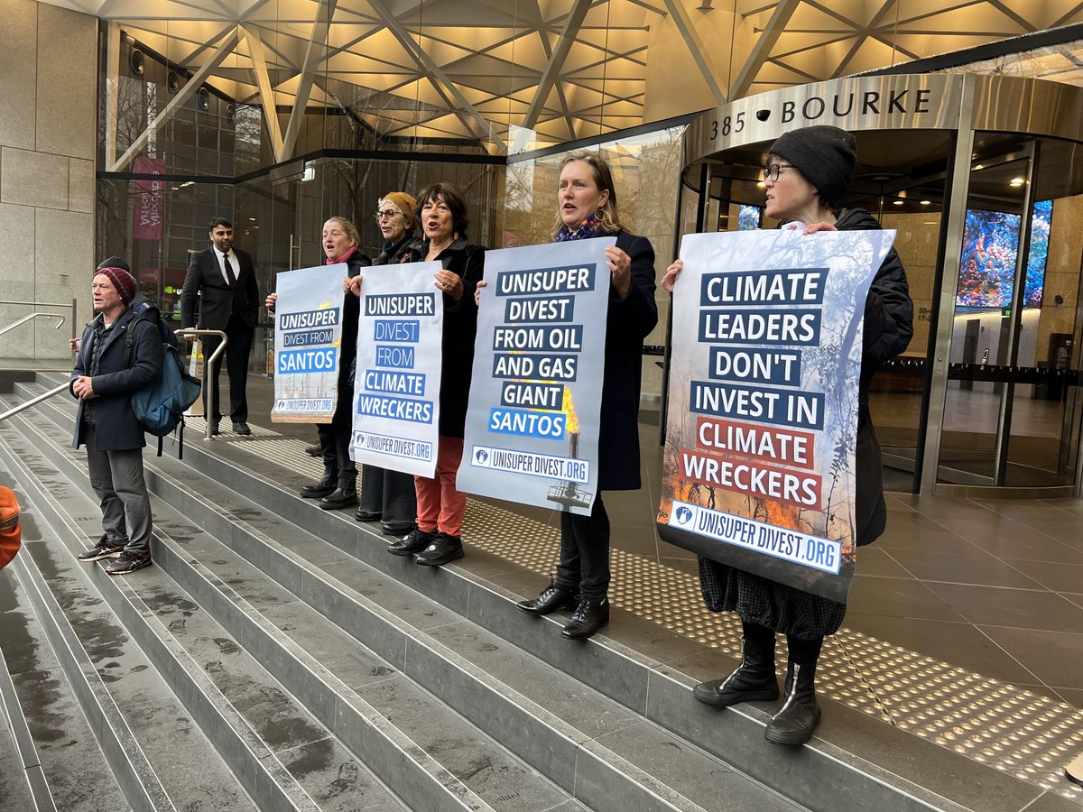 market_forces's tweet photo. More than 15,000 @UniSuperNews members are calling on the fund to divest from companies expanding fossil fuels like climate wrecker @SantosLtd https://t.co/8sFg0Ioyj0