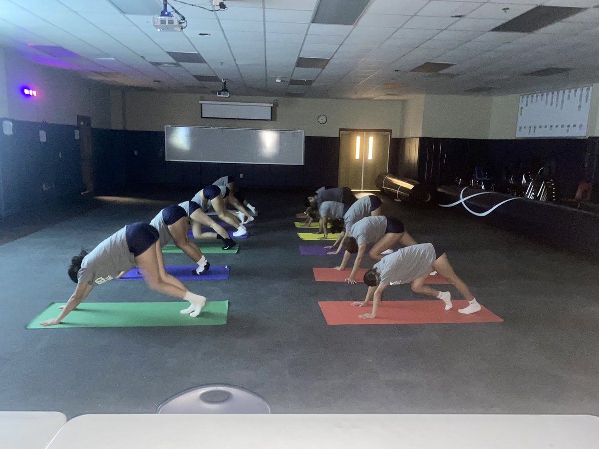 TRHS_VB's tweet photo. Recovery and Wednesday Wellness. #relaxing #mentalwellness @TRsportsbooster @NeisdAthletics @WeAreTRHS https://t.co/ckDvKH2hwe