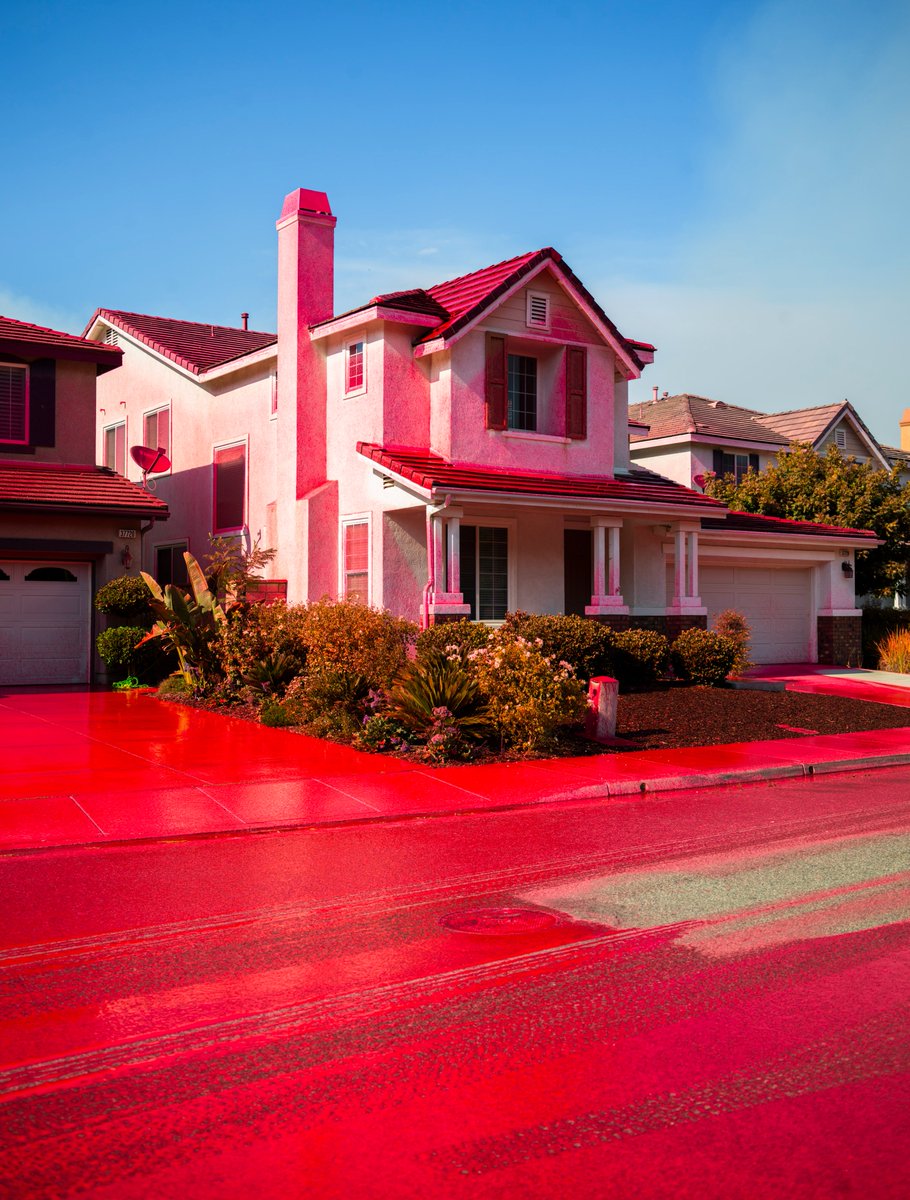 Just submitted my artist application to <a href="/SuperRare/">SuperRare</a>! I spent weeks picking images to submit, and am excited for consideration on a platform so many artistic inspirations have minted  on. Fingers crossed! Any shares or retweets are appreciated too. "Little Pink Houses" - 2019.