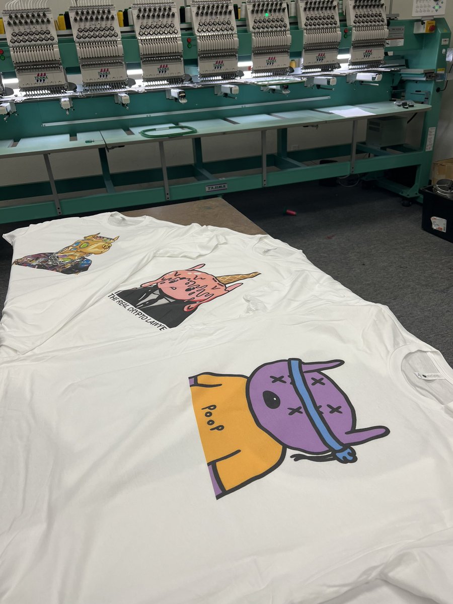 Yooo who wants a free custom printed shirt like the one below?
1. Like
2. Retweet
3. Follow me for more giveaways <a href="/Zachkag/">Zach</a> 
Winner chosen in 24 Hours 🔥
[1 custom printed tee + free DOMESTIC shipping]