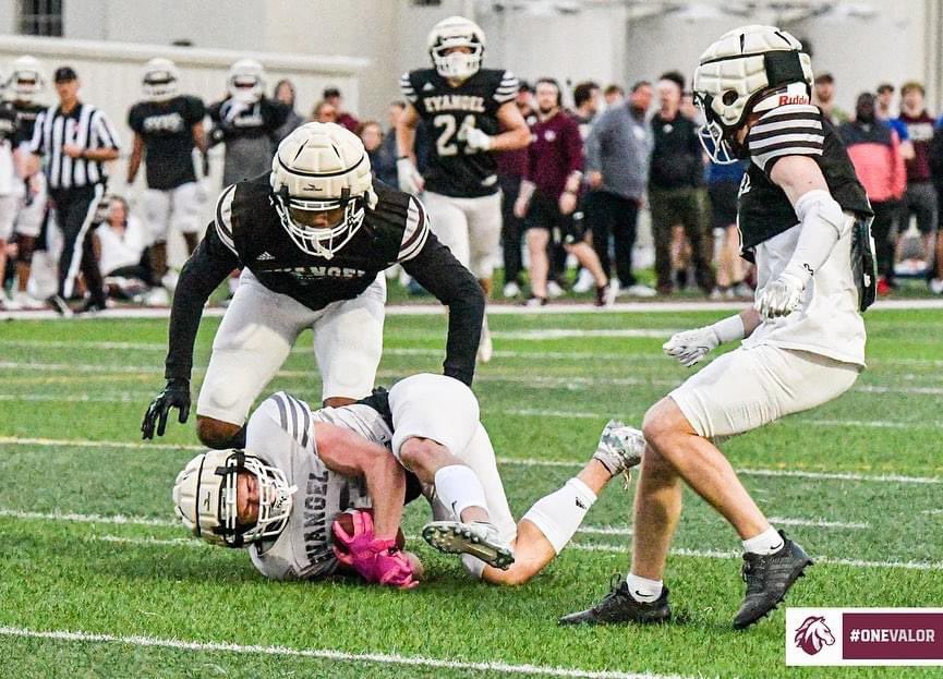 mrsbmurray's tweet photo. Twas the night before first game of the season @Michael16Murray Let’s go @Evangel_FB https://t.co/e6NxR077cw