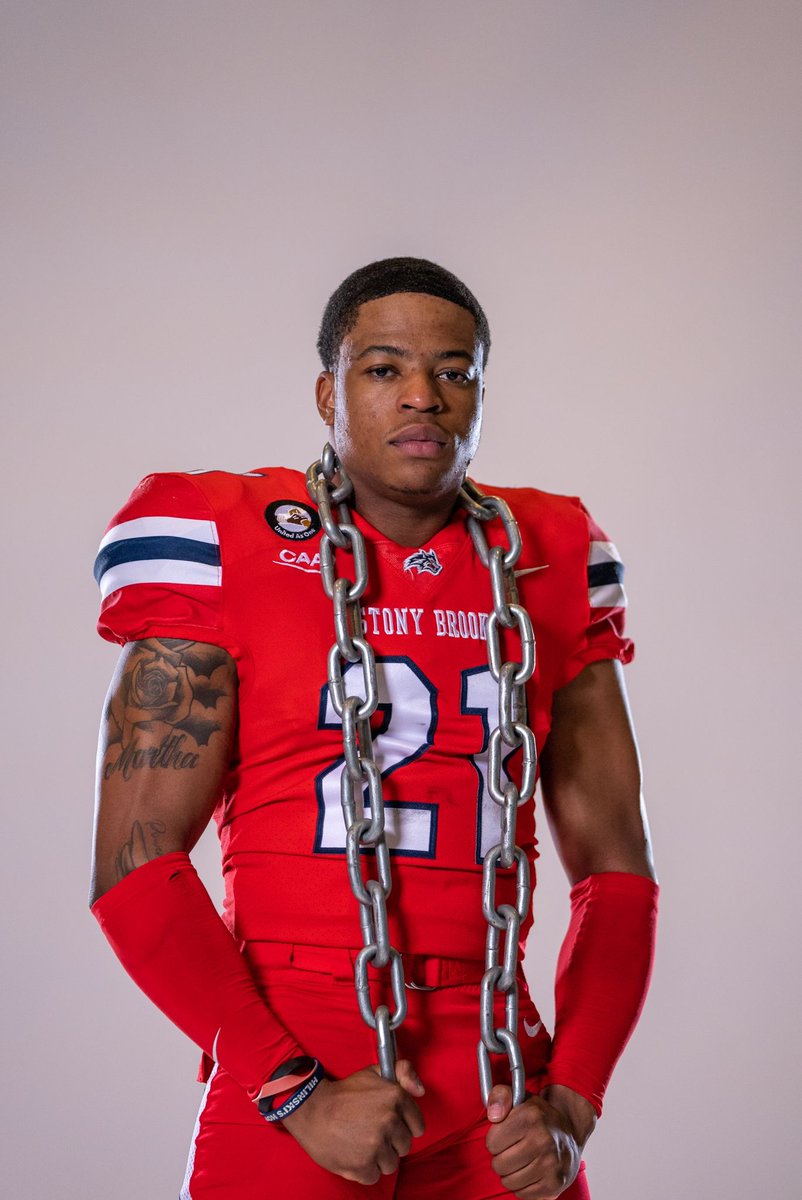 NCAAFNation247's tweet photo. ● DB Spotlight ●

🔓 Breakout Watch

Jordan Jackson - Stony Brook

• Jackson impressed me last season and I expect him to have an even bigger season in 2022. Last season he had 25 Tackles, 3 Forced Fumbles, 1 Fumble Recovery, 3 Pass Breakups and 1 INT. https://t.co/wWEQcAsXWI