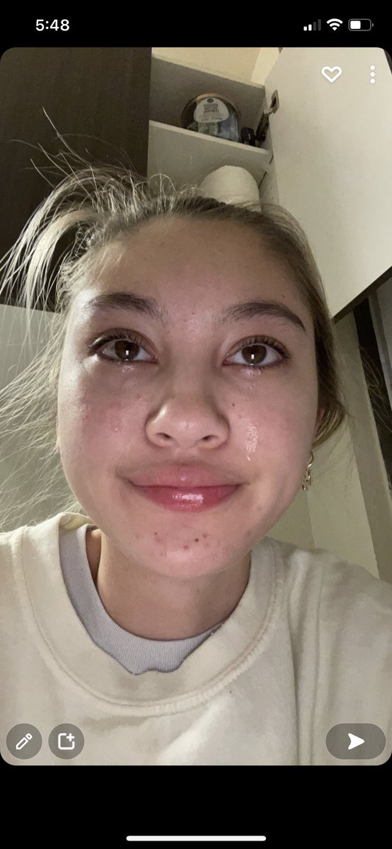 divagirl444's tweet photo. there is something so lovely ab the crying selfie it literally never fails to make me stop crying bc I literally look so dumb ❤️ every time❤️ https://t.co/kC4sJuek9L
