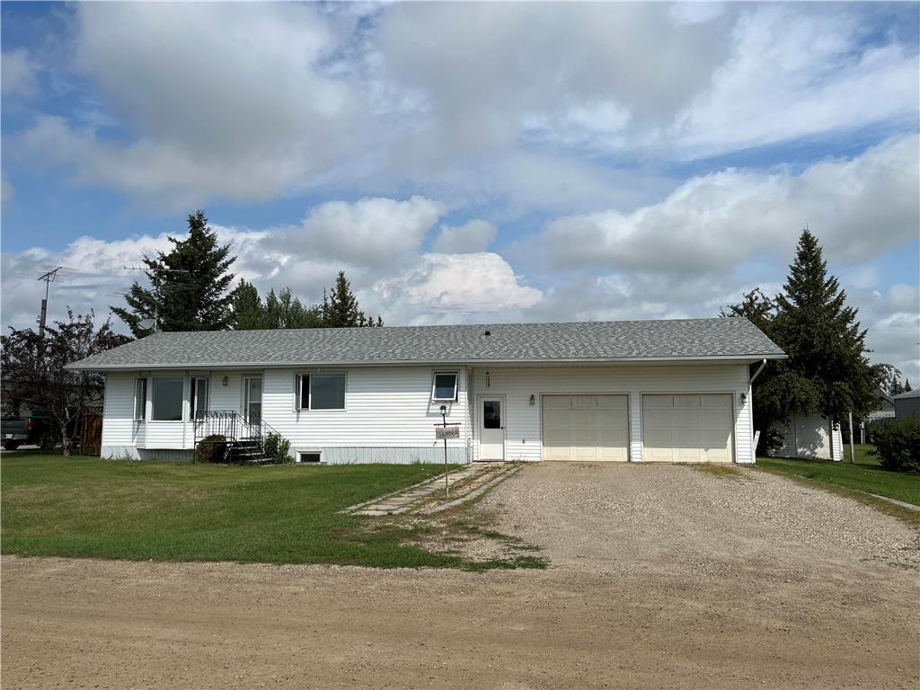 I have a new #listing in #Miniota #MB  tour.royallepage.ca/home/32BVW7