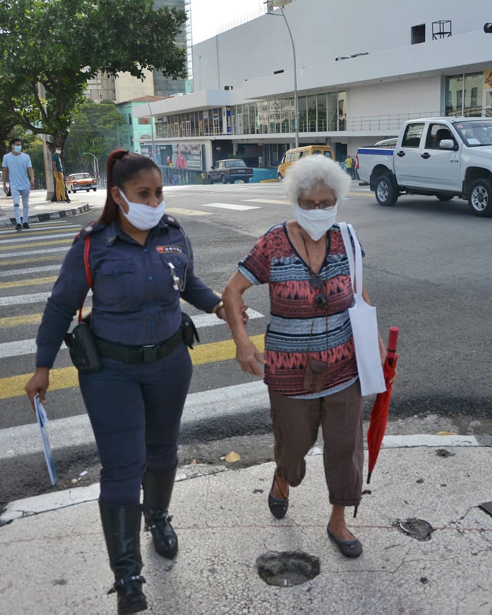 Ella también es el pueblo, por eso su misión principal es cuidar y proteger a los suyos. ¡Gracias por garantizar la seguridad y la tranquilidad en #Cuba! #CubaPorLaPaz #CubaHonra