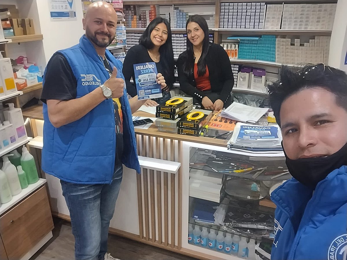 StreamComercio's tweet photo. La juventud siempre presente 
La juventud siempre militando 
La juventud siempre junto a vos !!! 

El próximo 15/9 vota @ListaAzulSEC 

Sigamos construyendo futuro ✌️💙

@CarlosPerezSEC @Sergio_OrtizOk @sabriparedessec @MGonzalezSEC https://t.co/0c6pTrDaM8