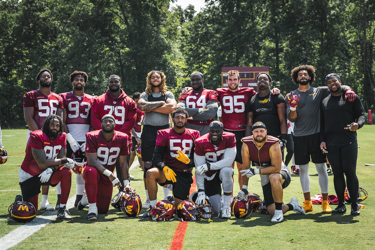 Commanders tweet picture