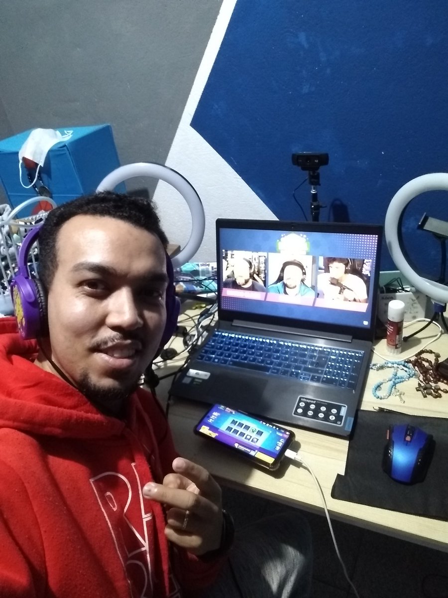 No meio da bagunça pra jogar o campeonato de criadores da Supercell mais top do Brasil #geraldobrawl22