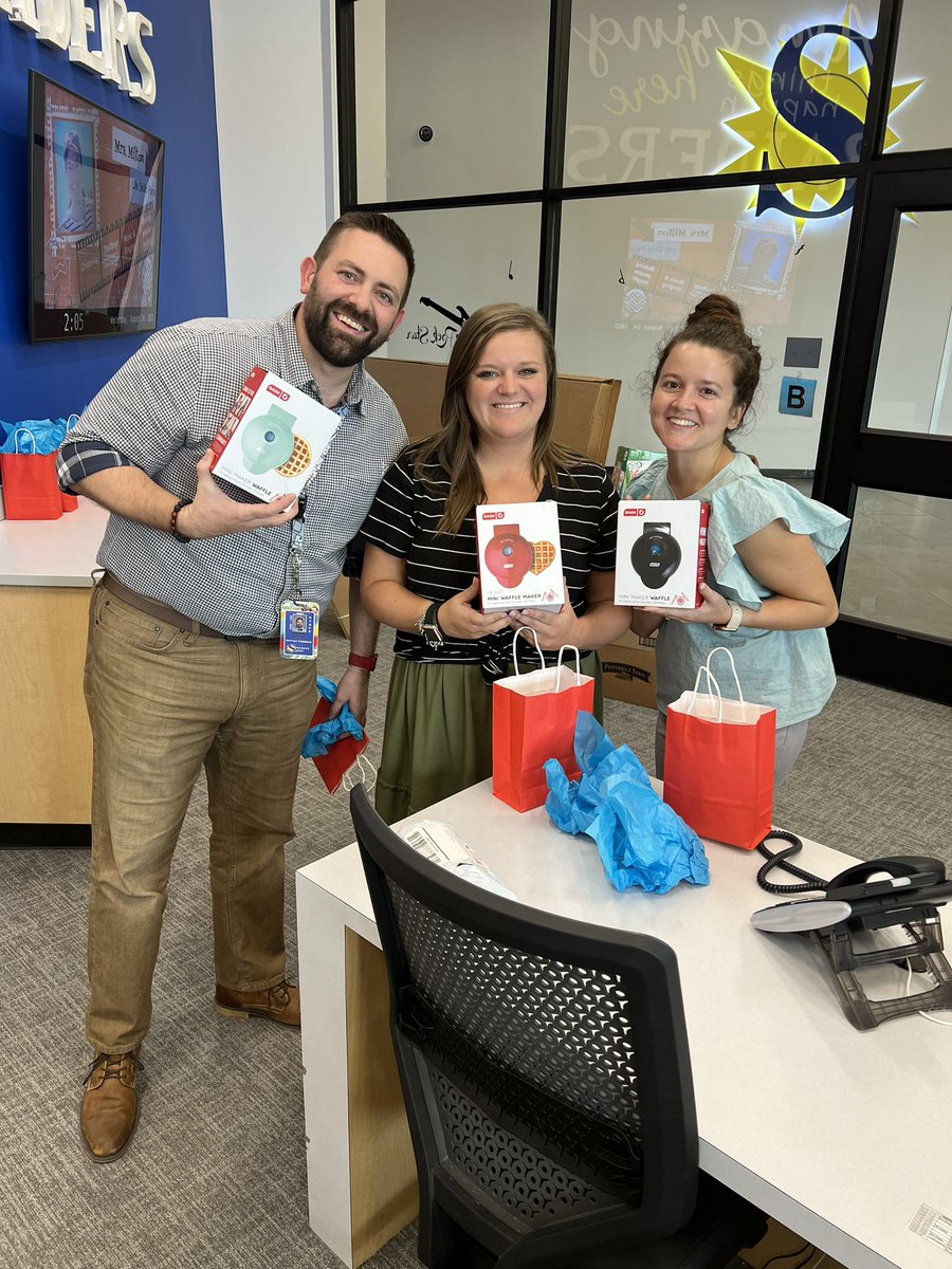 sjstaley77's tweet photo. National Waffle Day! Did you enjoy a yummy waffle today? Our teachers thought breakfast was waffle good! @SunnyvaleInt https://t.co/a5CIcTBKoX