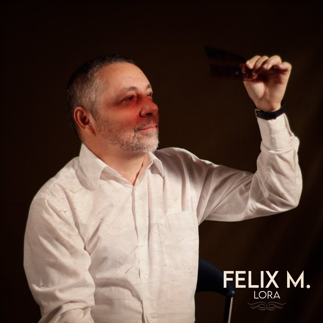 macspucmm's tweet photo. FELIX MANUEL LORA🎞
¡Conoce 3 datos de nuestro jurado!

1. Autor de: “Encuadre de una Identidad Audiovisual: Evolución y Perspectivas en la República Dominicana”. 
2. Es docente de la Escuela de Comunicación
3. Director, guionista y productor del documental:”Un rollo en la arena” https://t.co/QrH0yUbcue
