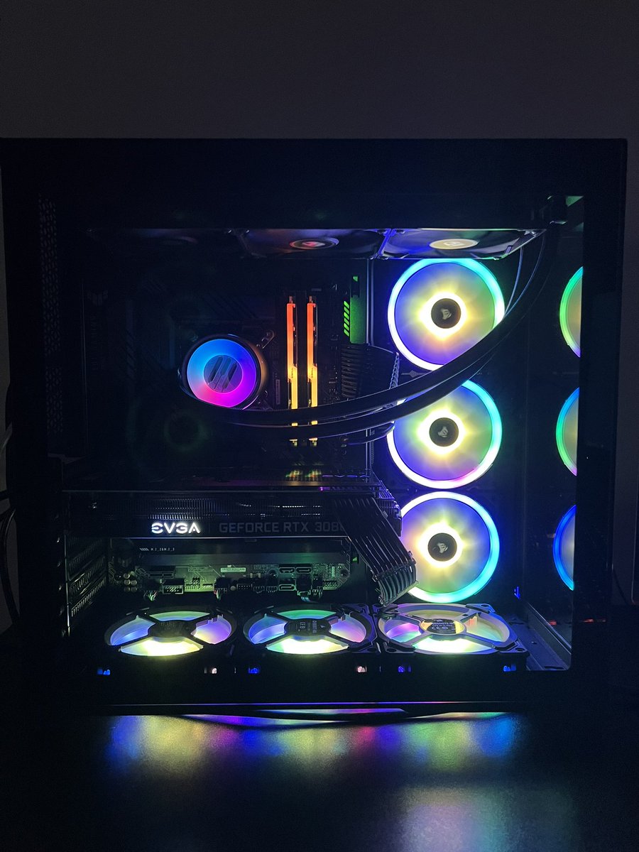 david_logan_27's tweet photo. Thank you to @PowerGPU for the new and improved upgrade! Love the new rig and the awesome discount from @MarkstromTV . Can’t wait to get to the grind! https://t.co/72sapGZ2a2