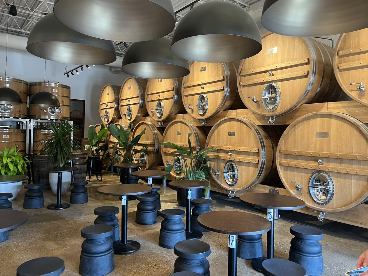 BeerGirlCA's tweet image. Like, it’s not up for debate. @NonsuchBeer #lowlifebarrelhouse @TheForks 🔥🔥🔥