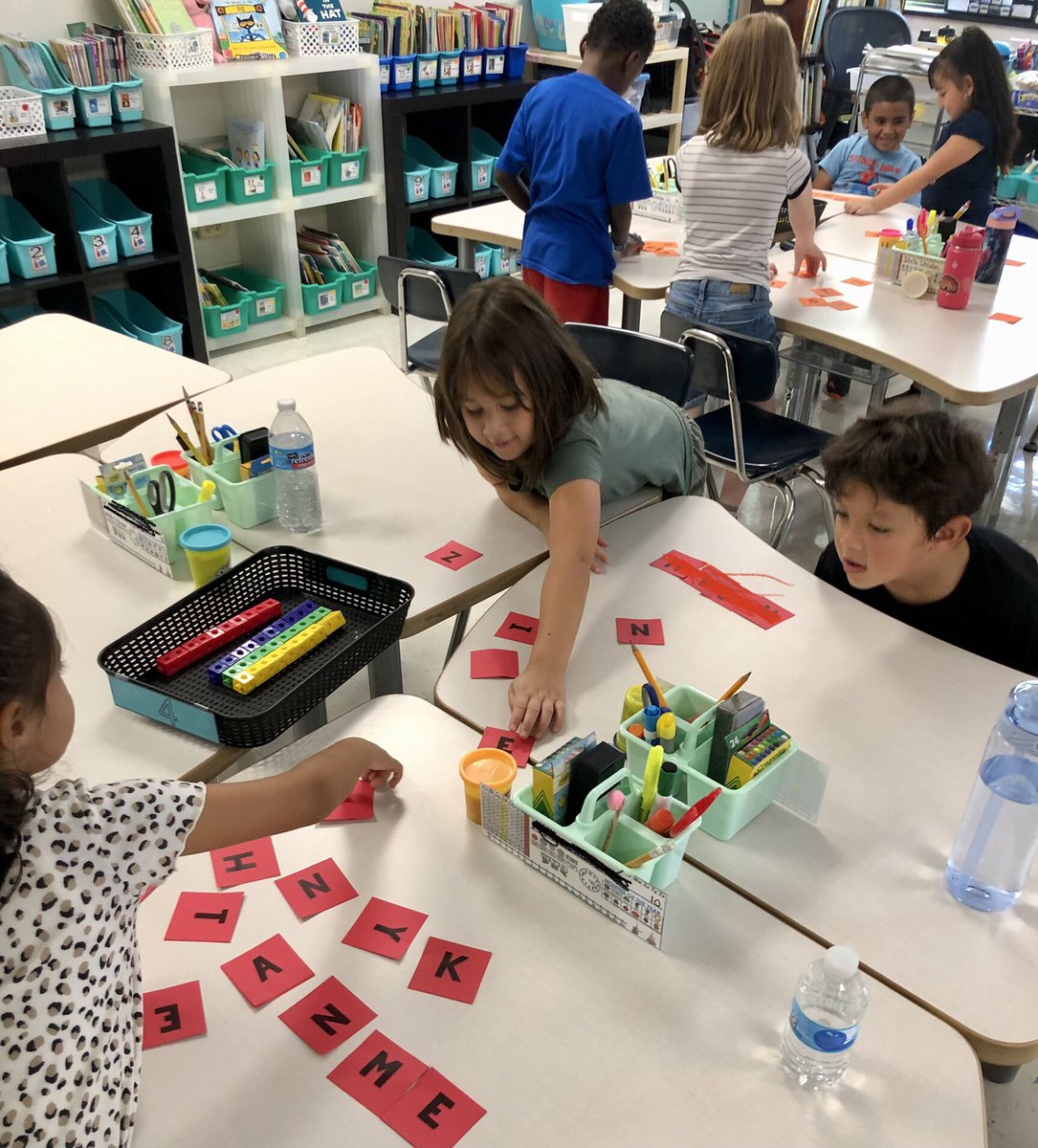 Mrs_MPeluso's tweet photo. Firsties are working together with their new classroom family. #asd4all #ardmoreschool4 #proud4ardmore https://t.co/ljr8ki3obr
